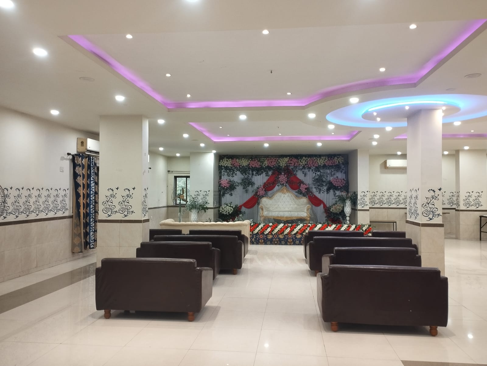 Hotel Sai Grand Exterior
